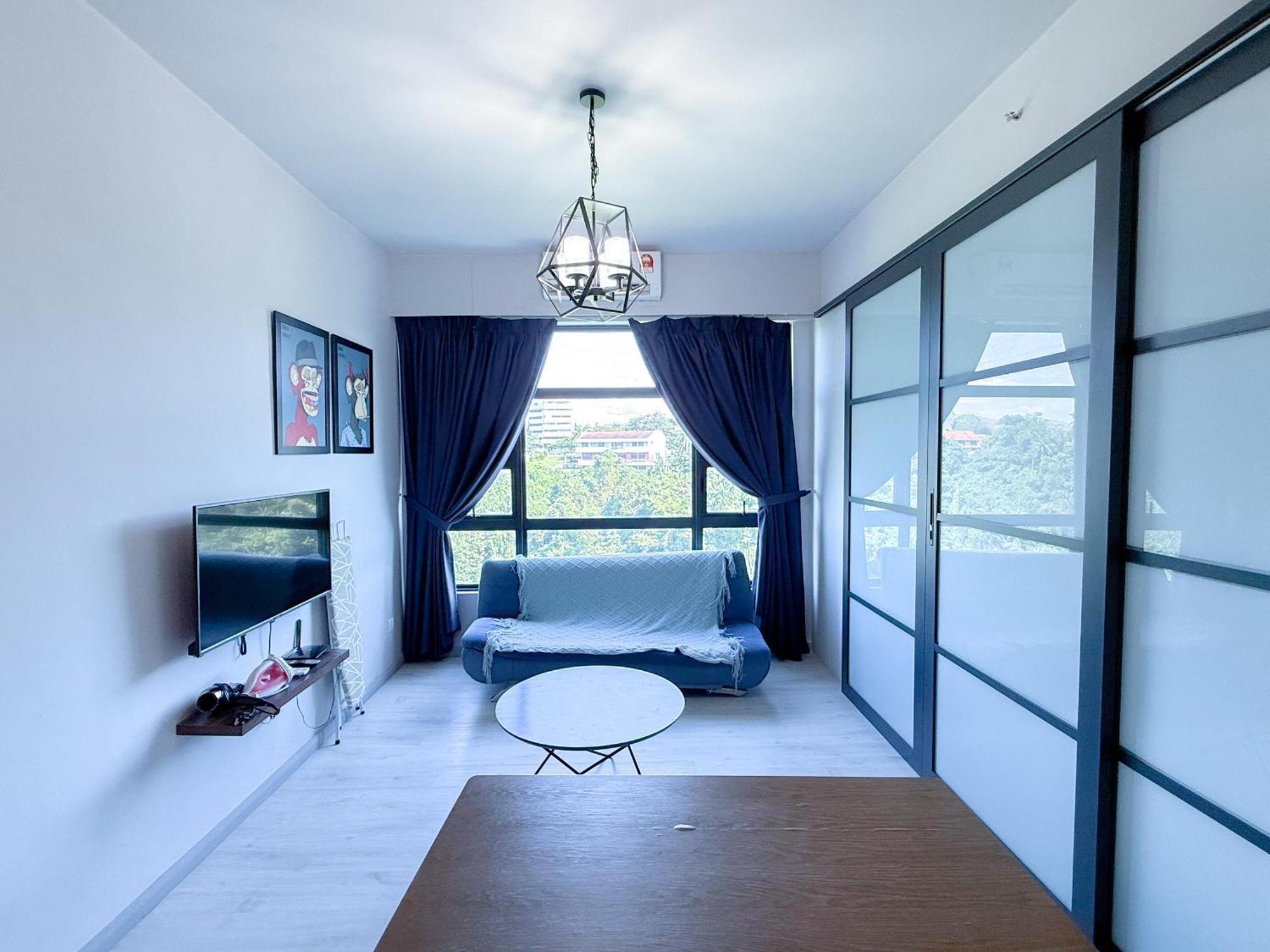 Vv Homestay Jesselton Quay Surla Sabah Mall Kk 亚庇贵赴行馆 Кота-Кинабалу Экстерьер фото
