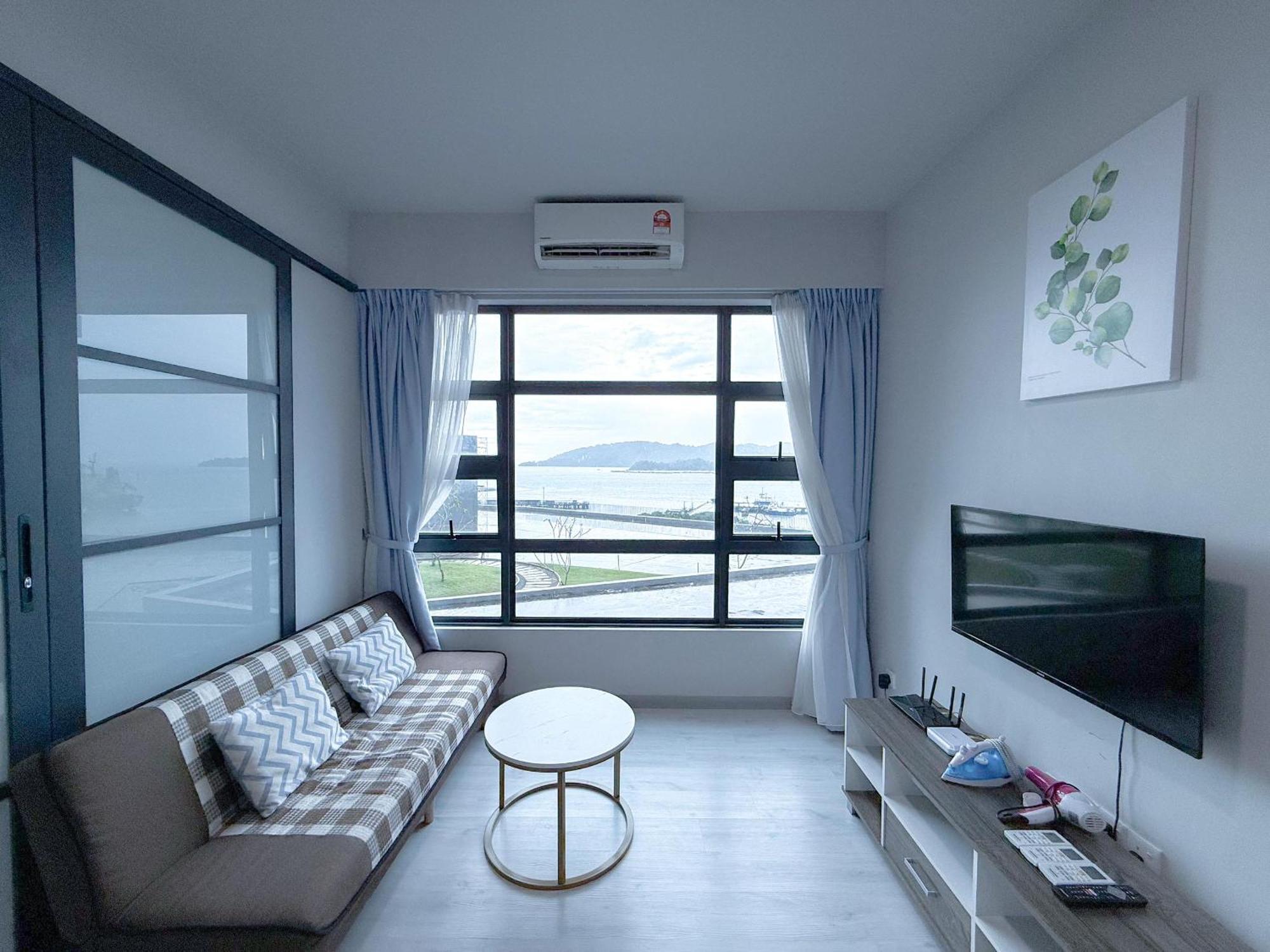 Vv Homestay Jesselton Quay Surla Sabah Mall Kk 亚庇贵赴行馆 Кота-Кинабалу Экстерьер фото