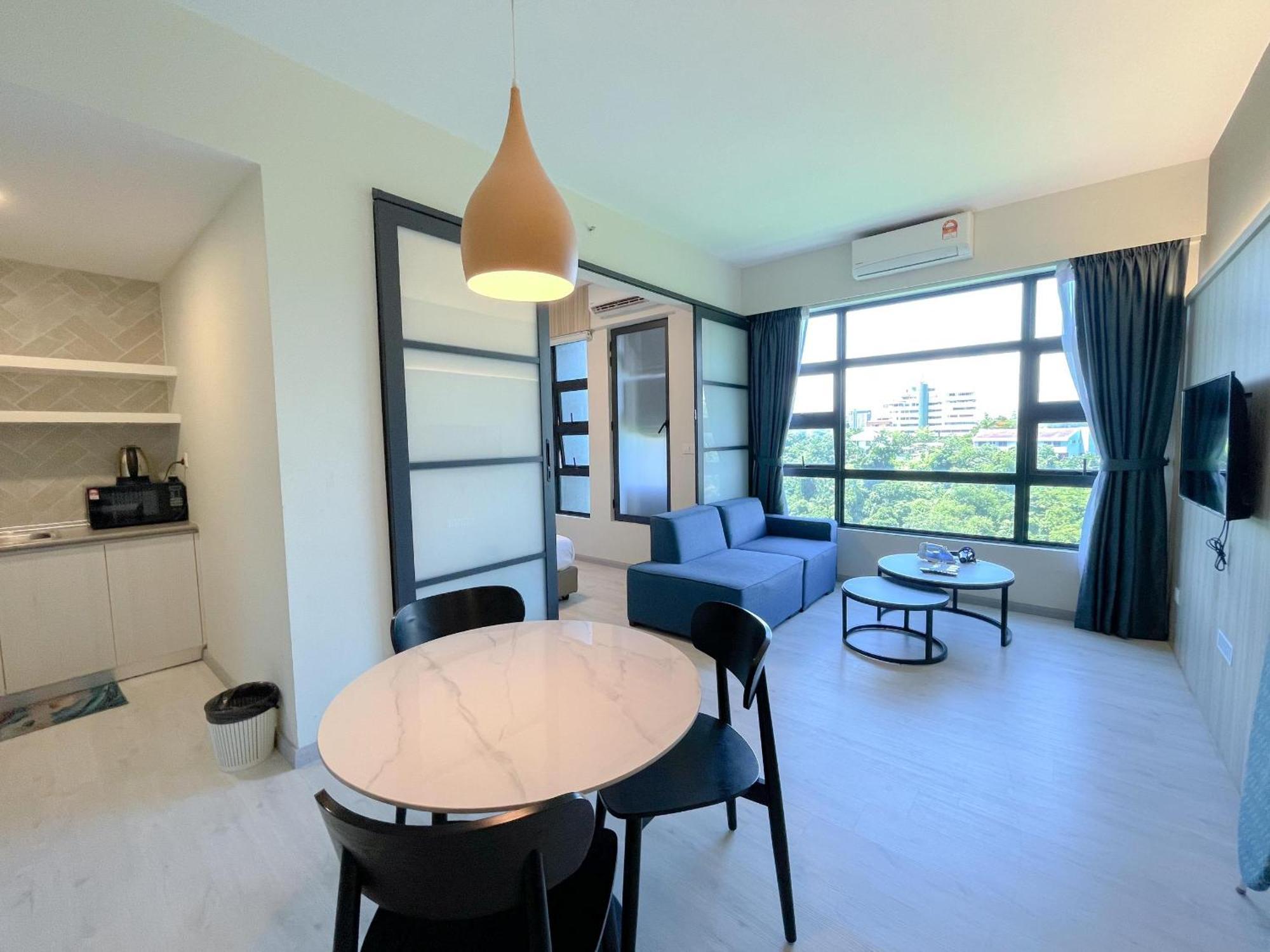 Vv Homestay Jesselton Quay Surla Sabah Mall Kk 亚庇贵赴行馆 Кота-Кинабалу Экстерьер фото